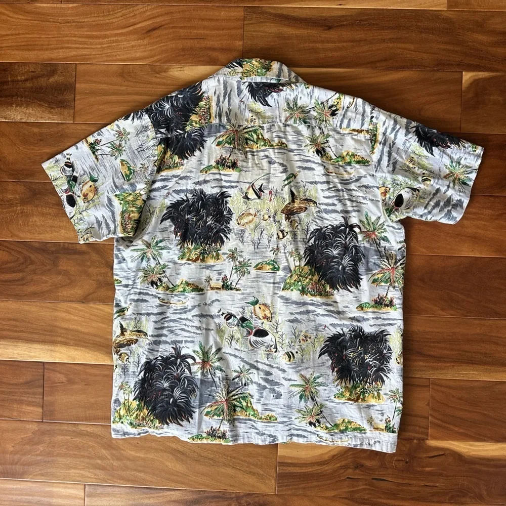 GJC St. Thomas Tropical Print Button Down Shirt size Large - Picture 4 of 5